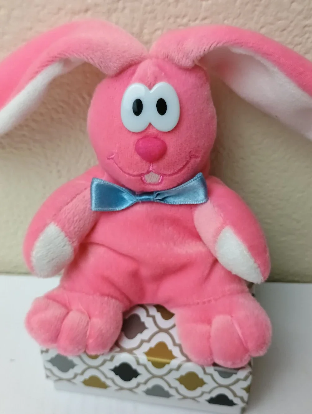 Dandee Spring Retired Beans Hopster Plush Pink Bunny Toy with Blue Bow